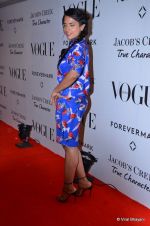 at Vogue_s 5th Anniversary bash in Trident, Mumbai on 22nd Sept 2012 (25).JPG